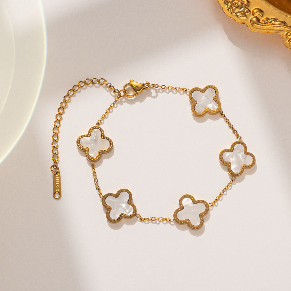 La Bonita 18k Gold Plated Four Leaf Clover Bracelet - White